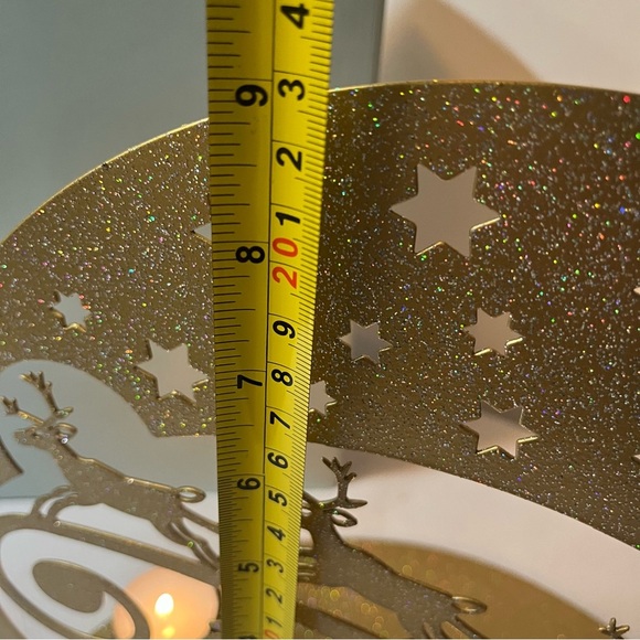 Partylite Reindeer Sleigh Candle Holder. Sparkly gold. Takes 3 tealights. - Picture 4 of 8